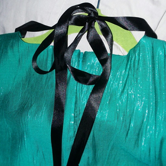 PRE-TEEN DRESS FROM *BLUSH* - Picture 3 of 4